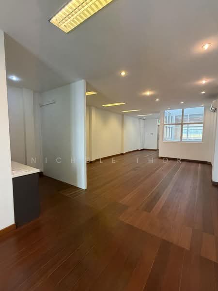 Tras St Shophouse 2nd floor, Chinatown / Tanjong Pagar, 2,000 sqft, Shop / Shophouse For Rent, by Nichole Thor, 60148720 - CommercialGuru.com.sg