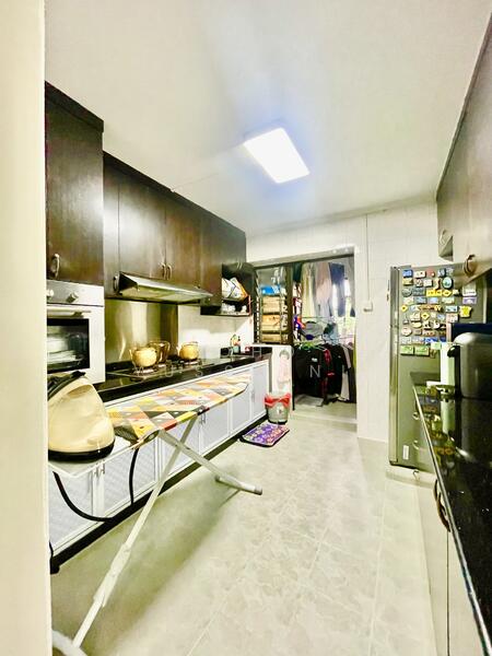 106 Rivervale Walk HDB Flat For Sale at S$ 630,000 | PropertyGuru Singapore - Kitchen 