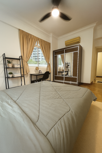 For Rent - La Crystal