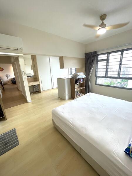 Master Bedroom with common room (Aircon)