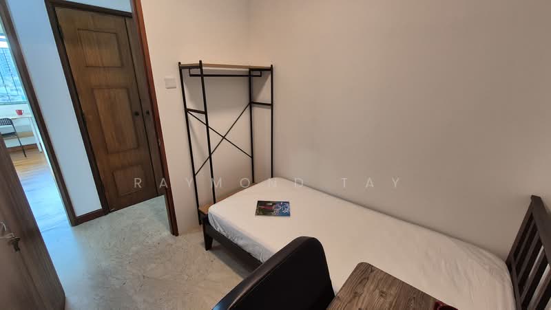 Palm Gardens, 2A Hong San Walk, Room Rental, 140 sqft, Condominium For Rent, by Raymond Tay, 60148888 - Bedroom - PropertyGuru.com.sg