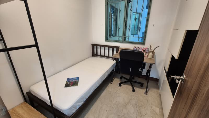 Palm Gardens, 2A Hong San Walk, Room Rental, 140 sqft, Condominium For Rent, by Raymond Tay, 60148888 - Bedroom - PropertyGuru.com.sg