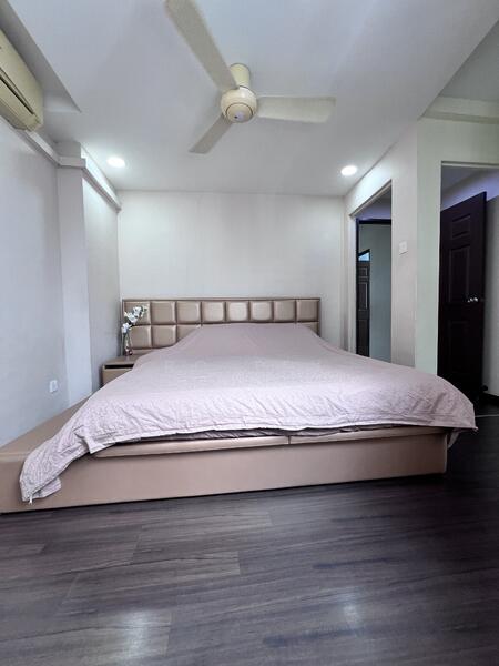 Master with King size bed