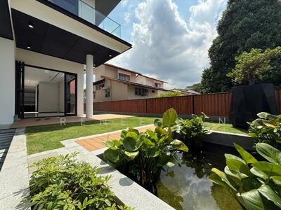 For Sale - ✨NEW Rare Large Bukit Timah 3.5Sty Semi D ✨ 12.7m Wide Frontage✨Lift & Pool✨Generous Space