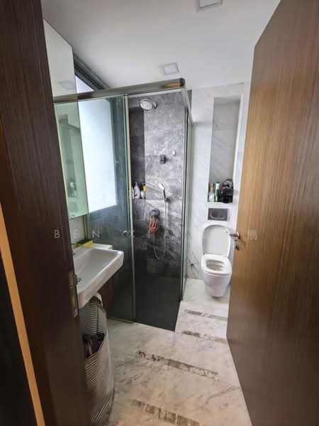 Spottiswoode 18, 18 Spottiswoode Park Road, 2 Bedrooms, 657 sqft, Condominium For Sale, by Ben XIA 夏天鹏, 60149022 - Bathroom - PropertyGuru.com.sg