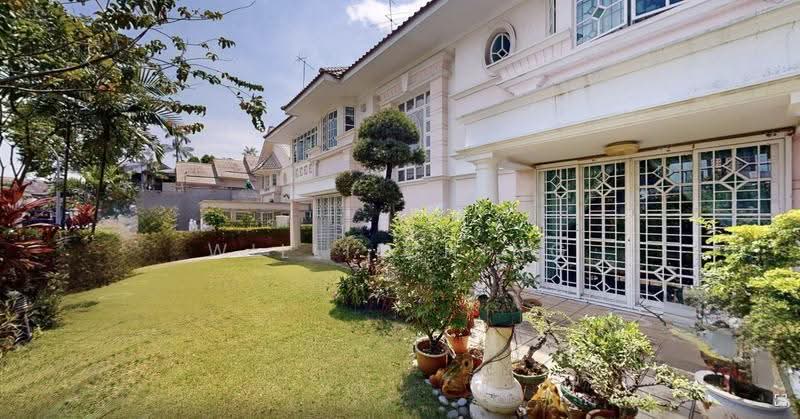 Charming 5+1 Room Bungalow at the Heart of Newton for barely $1200psf!, Newton / Novena, 5 Bedrooms, 5,110 sqft, Bungalow House For Sale, by Willi Ching, 60149072 - Exterior - PropertyGuru.com.sg
