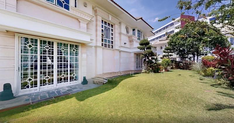Charming 5+1 Room Bungalow at the Heart of Newton for barely $1200psf!, Newton / Novena, 5 Bedrooms, 5,110 sqft, Bungalow House For Sale, by Willi Ching, 60149072 - Garden - PropertyGuru.com.sg