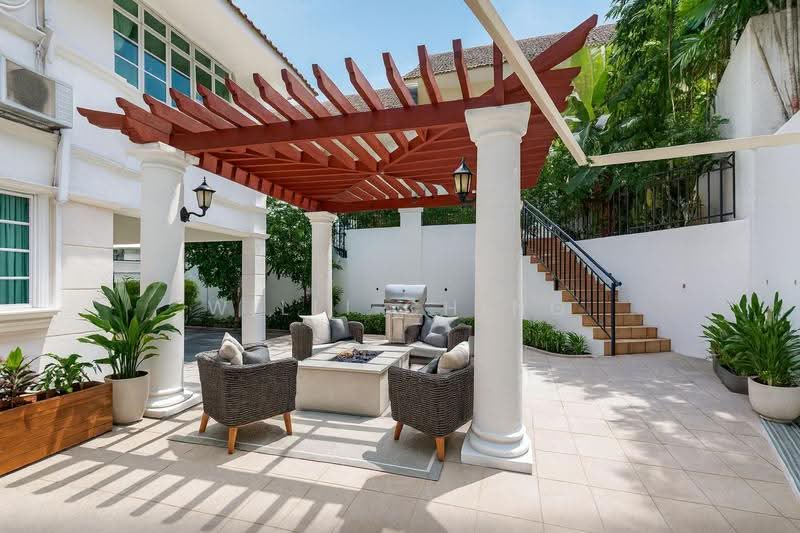 Charming 5+1 Room Bungalow at the Heart of Newton for barely $1200psf!, Newton / Novena, 5 Bedrooms, 5,110 sqft, Bungalow House For Sale, by Willi Ching, 60149072 - Garden - PropertyGuru.com.sg