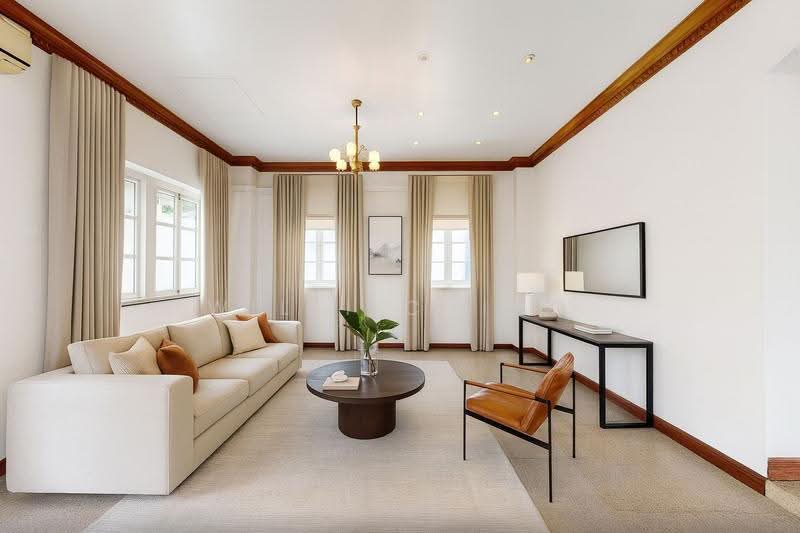 Charming 5+1 Room Bungalow at the Heart of Newton for barely $1200psf!, Newton / Novena, 5 Bedrooms, 5,110 sqft, Bungalow House For Sale, by Willi Ching, 60149072 - Living Room - PropertyGuru.com.sg