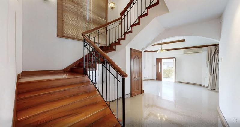 Charming 5+1 Room Bungalow at the Heart of Newton for barely $1200psf!, Newton / Novena, 5 Bedrooms, 5,110 sqft, Bungalow House For Sale, by Willi Ching, 60149072 - Stairs - PropertyGuru.com.sg