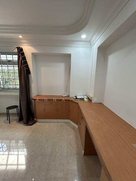 For Rent - 711 Pasir Ris Street 72
