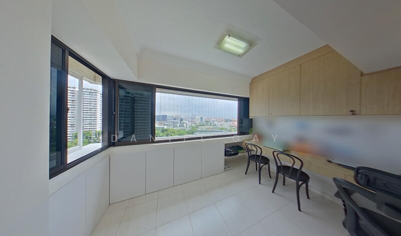 Bright and well ventilated Dining Room
