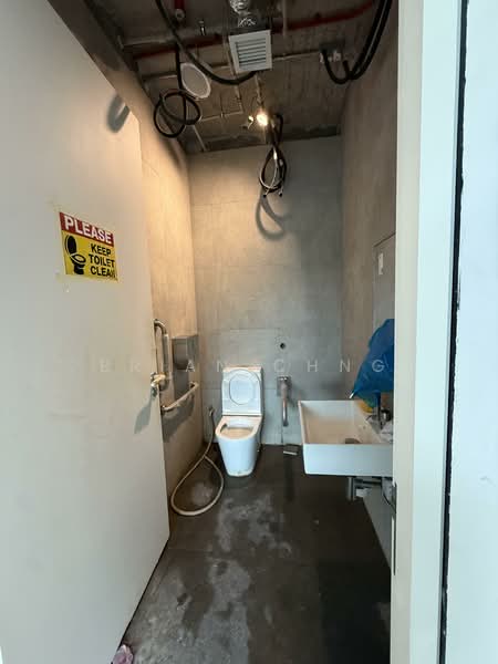 Upper Serangoon Road, , 1,298 sqft, Food & Beverage For Rent, by Brian Chng, 60149421 - Bathroom - CommercialGuru.com.sg