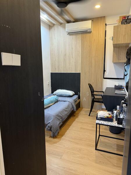 Level 1 Bedroom