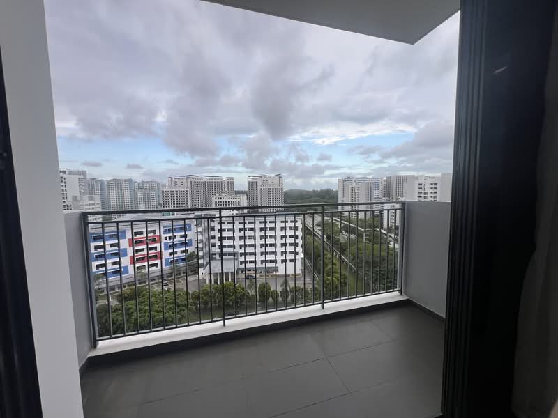 Riverparc Residence Executive Condominium For Sale at S$ 1,799,999 | PropertyGuru Singapore - Balcony