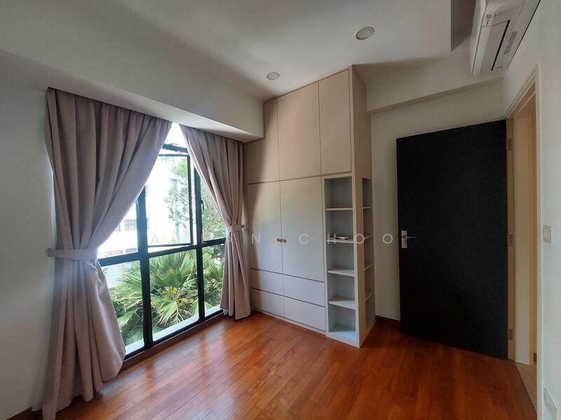 For Sale - Harbourlights
