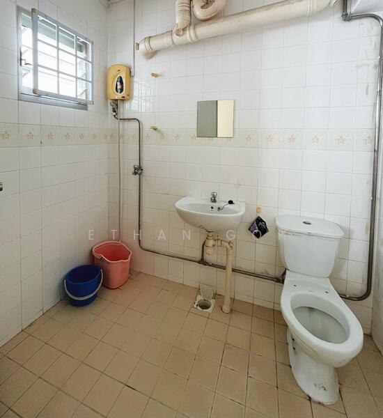 For Sale - 479 Sembawang Drive