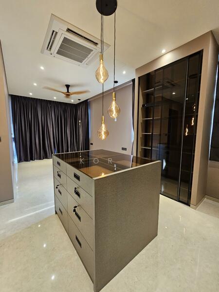 master room cabinet