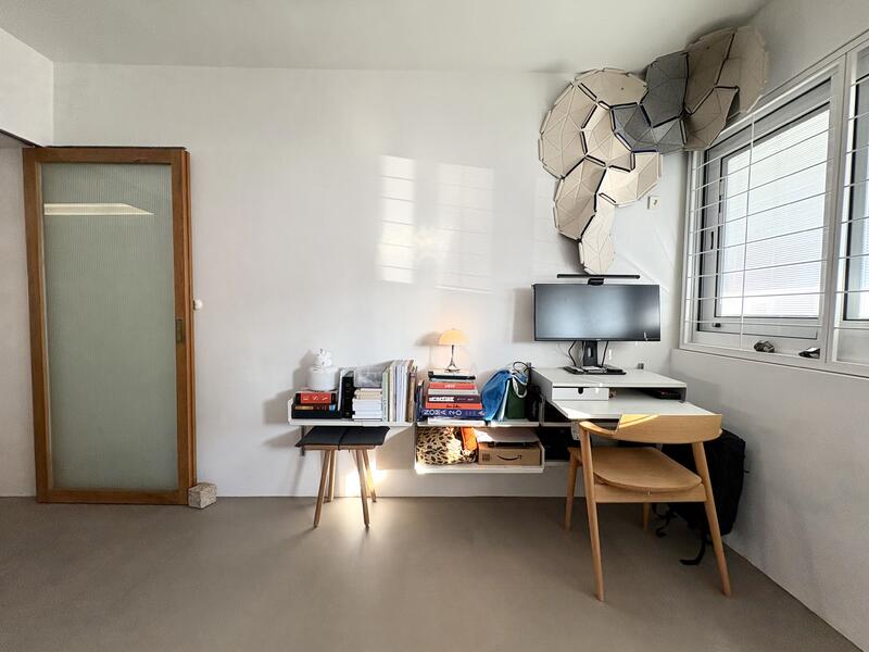 Study/Common Bedroom 1