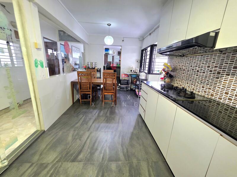 For Sale - 325 Jurong East Street 31