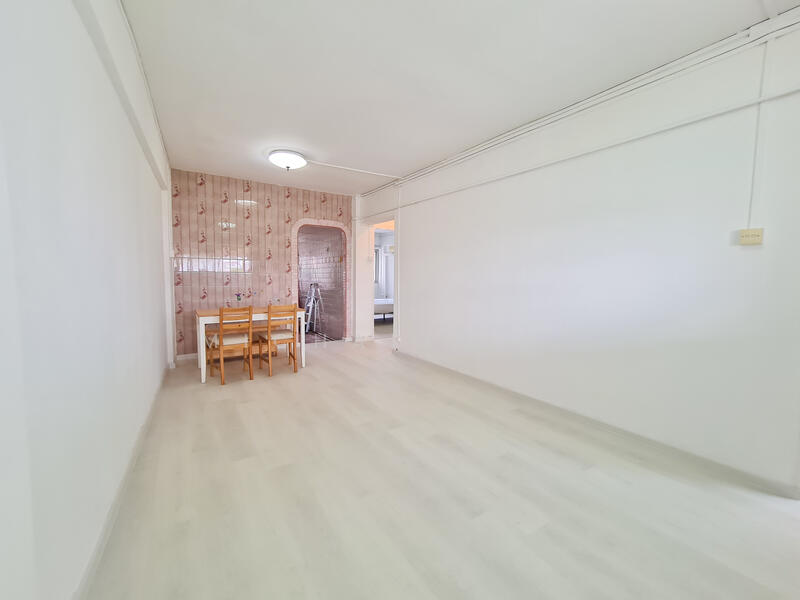 Living Room & Dinning Area