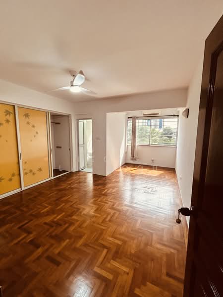 Pandan Valley, 4 Pandan Valley, 5 Bedrooms, 2,669 sqft, Condominium For Sale, by Leong Lai Ngoh, 60150111 - Junior master bedroom - PropertyGuru.com.sg
