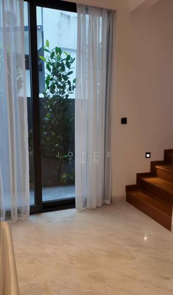 FASCINA Glass Door