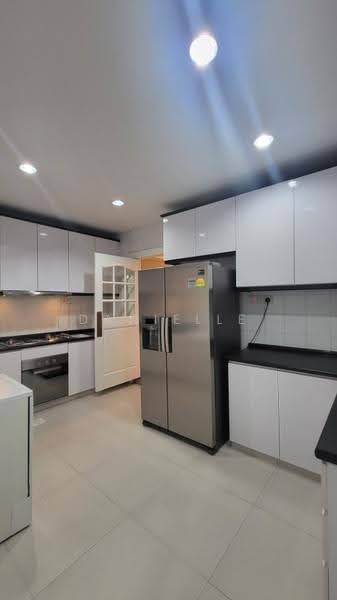 Leonie Condotel, 2 Leonie Hill Road, Orchard / River Valley, 4 Bedrooms, 2,568 sqft, Condominium For Rent, by Danielle Loh, 60150136 - Kitchen - PropertyGuru.com.sg