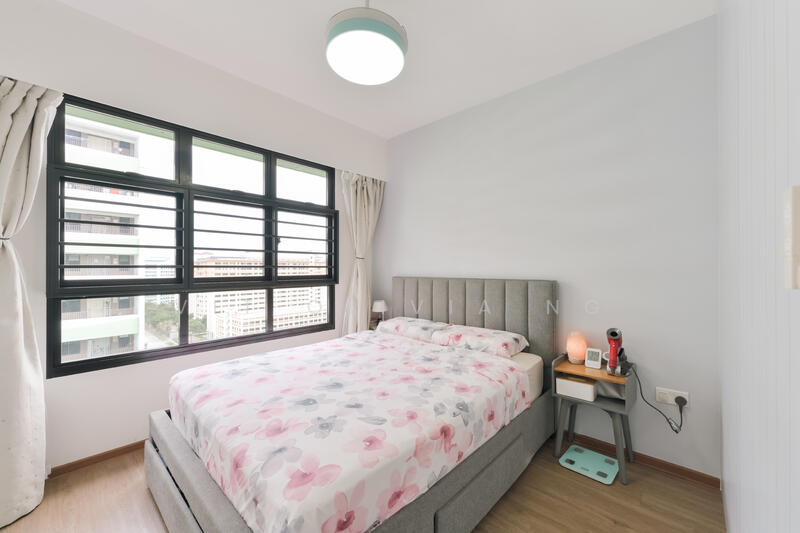 For Sale - 604A Tampines Avenue 9