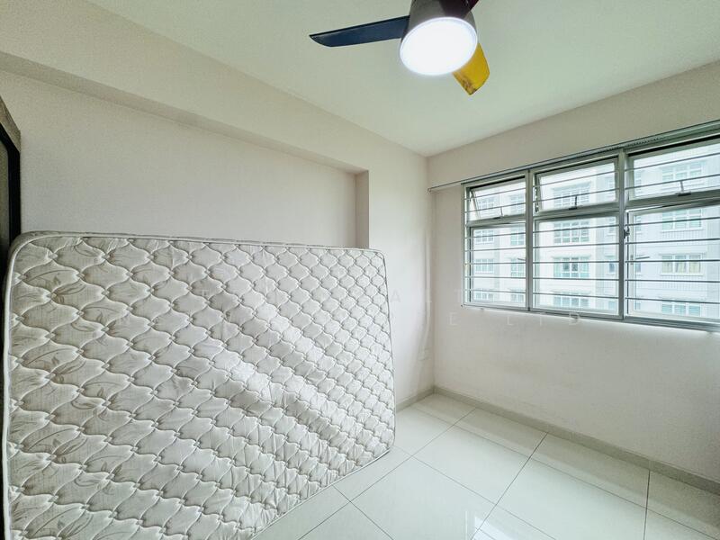 For Sale - 424D Yishun Avenue 11