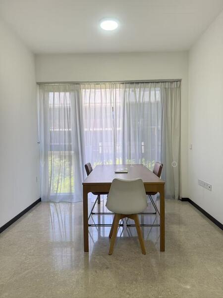 For Rent - Royalgreen