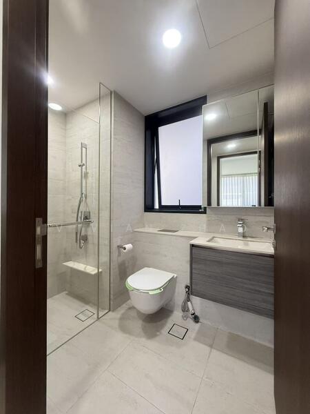 For Rent - Royalgreen