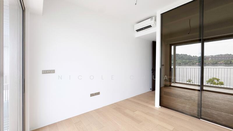 The Reef at King's Dock, 20 Harbourfront Avenue, Orchard / River Valley, 3 Bedrooms, 1,076 sqft, Condominium For Sale, by Nicole Chua, 60150481 - Master Bedroom - PropertyGuru.com.sg