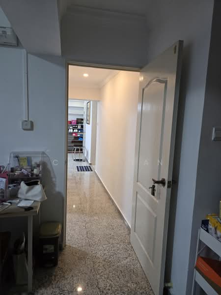 298B Compassvale Street, 298B Compassvale Street, 3 Bedrooms, 1,216 sqft, HDB Flat For Sale, by Chris Tan, 60150491 - Master Bedroom - PropertyGuru.com.sg