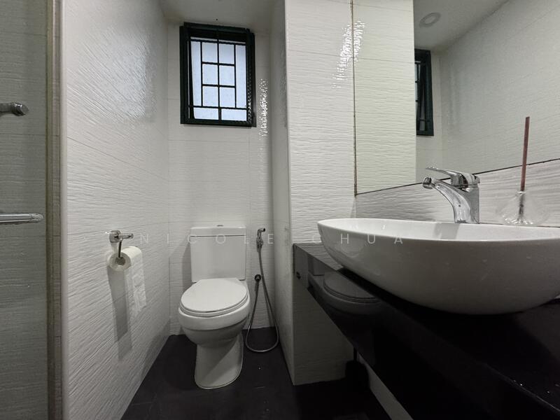Common Bath