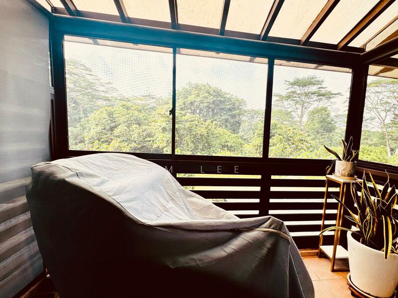 Master Bedroom Balcony 