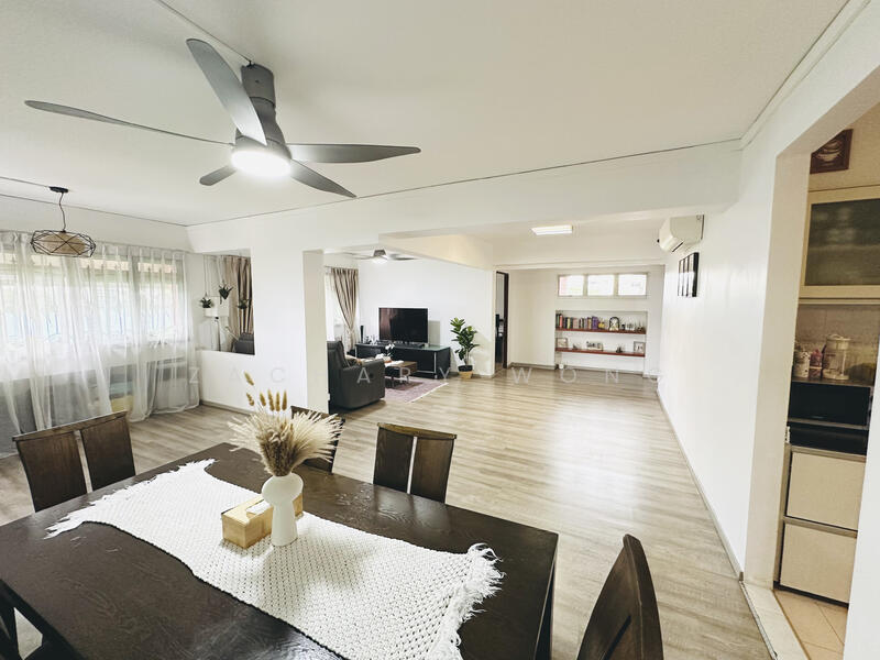 For Sale - 142 Pasir Ris Street 11