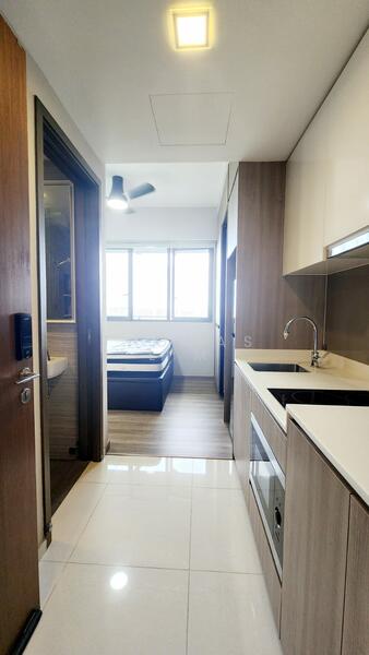 Dual Key Studio / Junior Master Bedroom