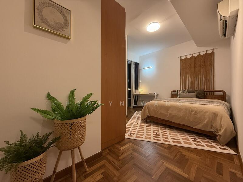 Master Bedroom $2780