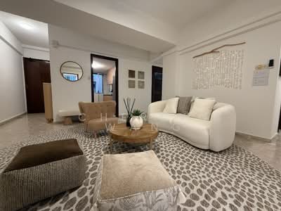 For Rent - UE Square