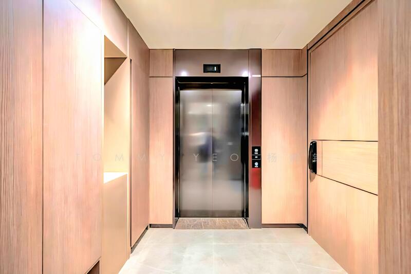 Private Lift in Unit!