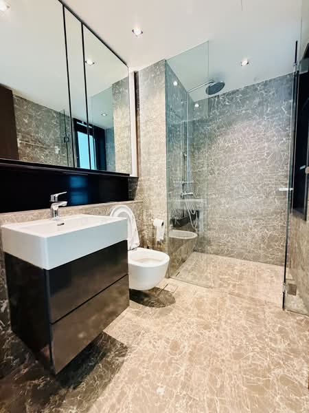 Principal Garden, 99 Prince Charles Crescent, 2 Bedrooms, 861 sqft, Condominium For Sale, by Dane Kau 高国豪, 60150979 - Bathroom - PropertyGuru.com.sg