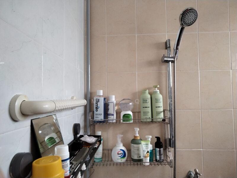 Common Bathroom 