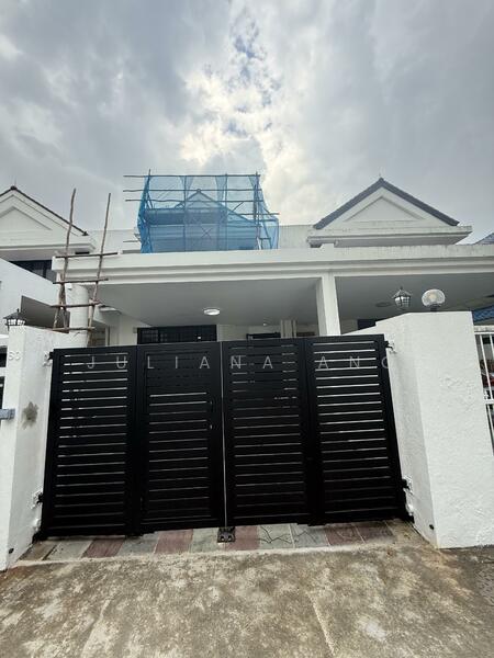 Brand new auto gate