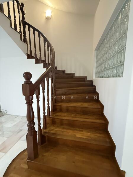 Stairway to 2nd & 3rd Level 