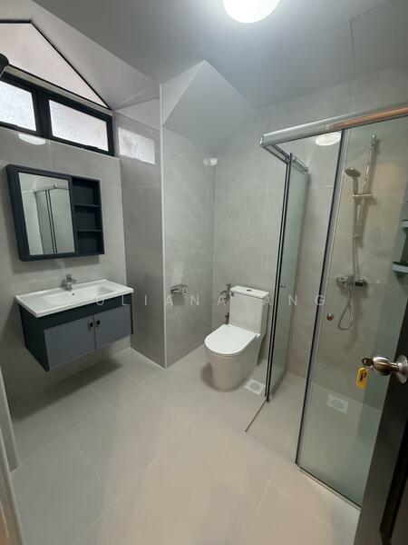 New Bathroom 1 