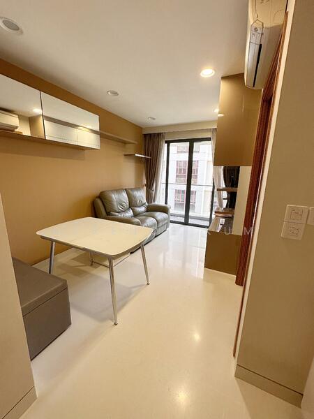 For Sale - Ridiculous Freehold 1 bed for Sale near Great World MRT at leasehold price!