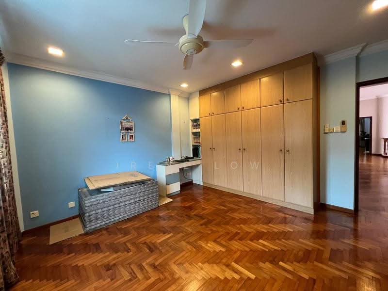 Detached House for sale, Galistan Avenue, Dairy Farm / Bukit Panjang / Choa Chu Kang, 7 Bedrooms, 4,800 sqft, Detached House For Sale, by Irene Low, 60151652 - Level 2- Bedroom 1 - PropertyGuru.com.sg