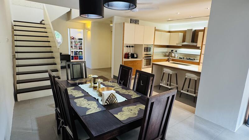 Dining/Kitchen