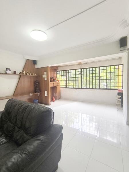 For Sale - 305 Ang Mo Kio Avenue 1